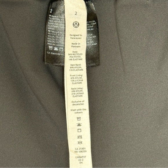 Lululemon Hotty Hot High-Rise Skirt Size: 2 - Picture 16 of 16